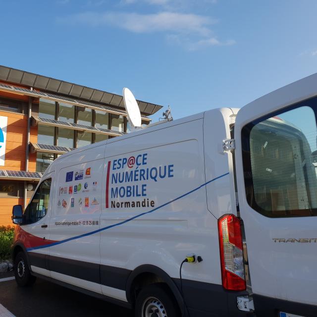 Espace Numérique Mobile