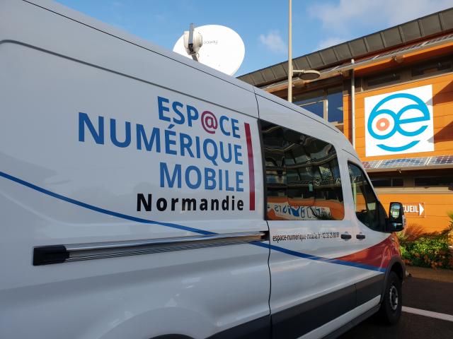 Espace Numérique Mobile