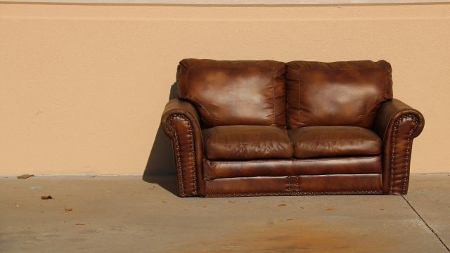 sofa-5127065-1920.jpg