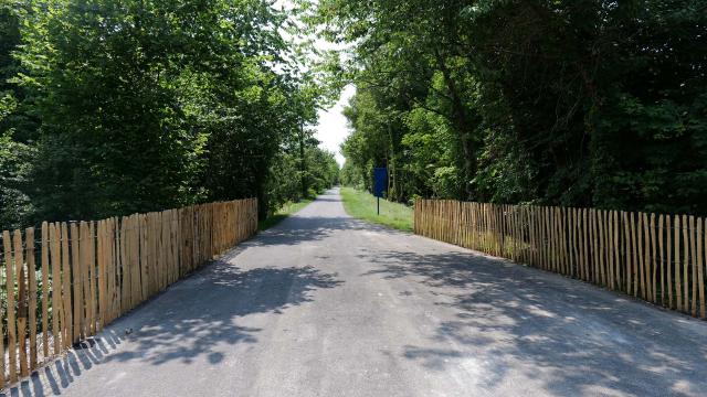 Chemin vert du Petit Caux - Aménagement - un enrobé de 3 m pour améliorer l'accessibilité - Juillet 2023