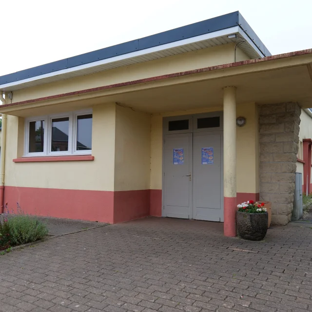 Photo façade foyer de Mesnil Réaume