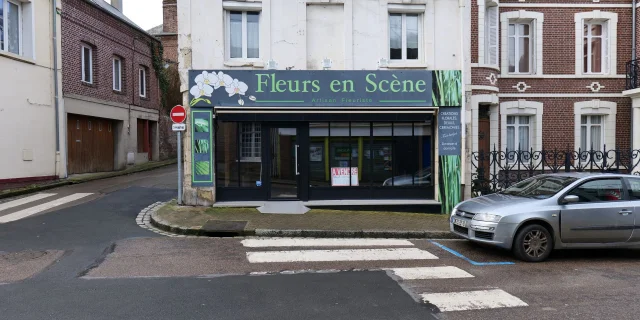 Vitrine Fleurs En Scene